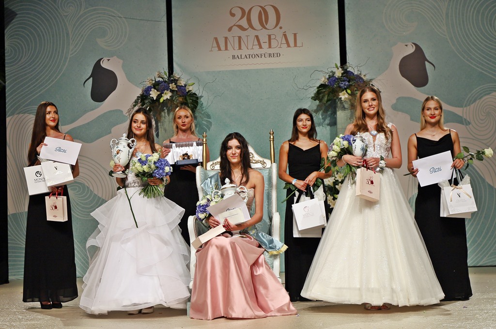200 years of Anna Ball – anniversary celebration with Herend porcelain