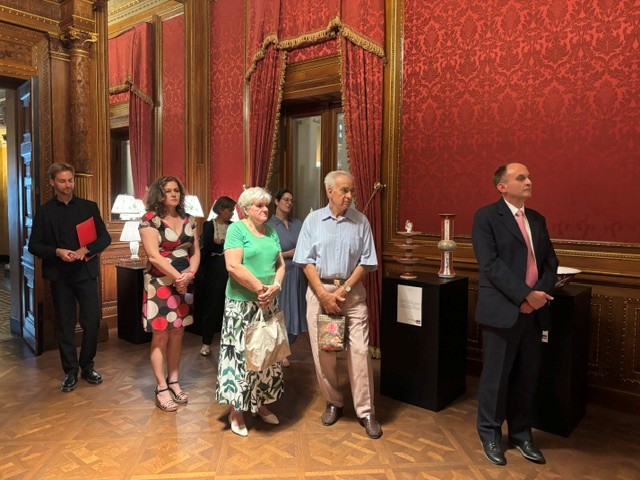 Herend porcelain pieces in Red Salon of Hungarian State Opera House